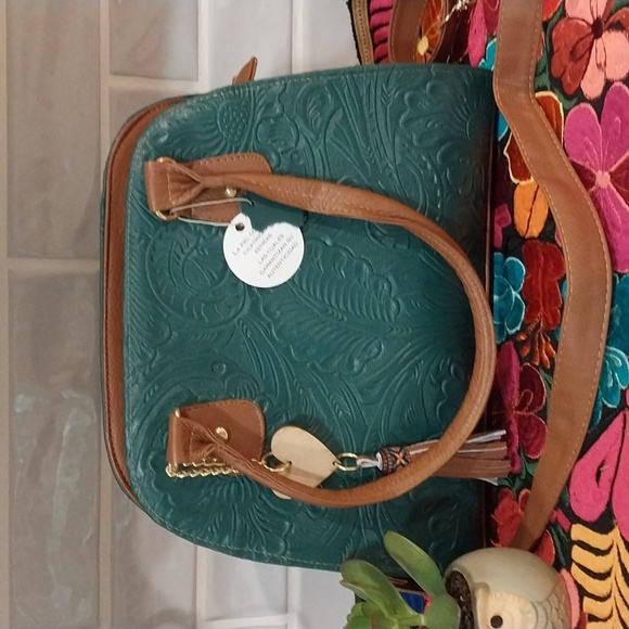 New handmade leather bag. Made Mexico 🇲🇽 . - Picture 2 of 10